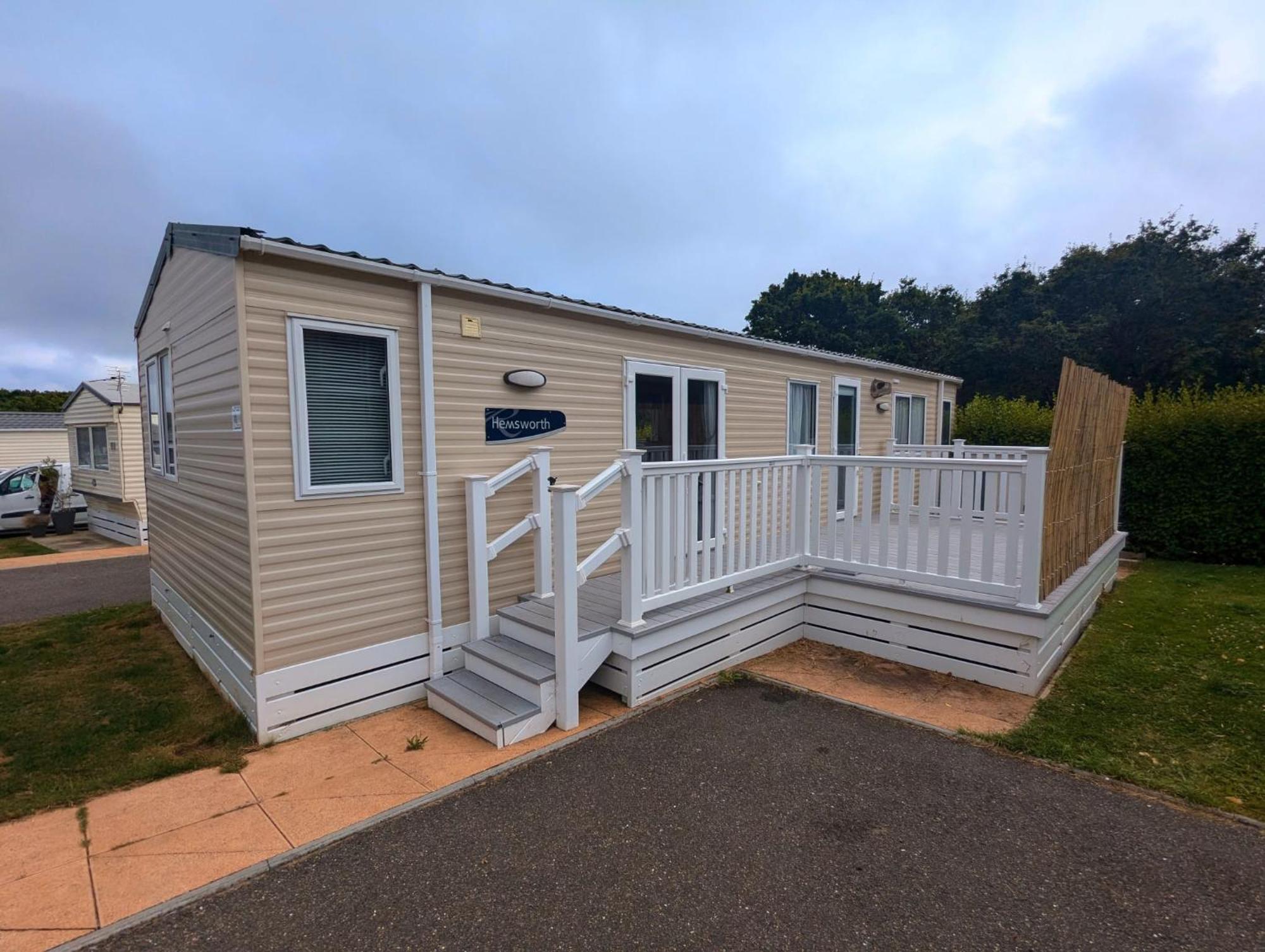 Spacious Comfortable Holiday Home With Unique Layout On 5 Star Shorefield Holiday Park Milford on Sea Exterior foto